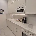 Raphael's Apartment, Classe 3 Etoiles Апартаменты