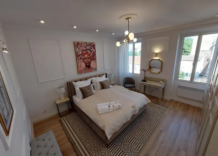 Raphael's Apartment, Classe 3 Etoiles Apartmán *